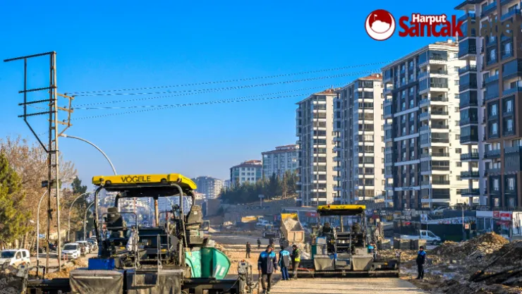 Başkan Gürkan, İsmet Paşa Caddesi'ndeki Yol Çalışmalarını İnceledi