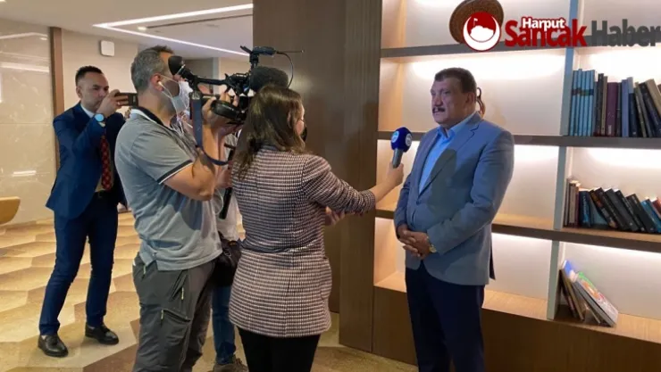 Başkan Gürkan, Kayseri'de Yerel Yönetimler Başkanlığı Toplantısına Katıldı.