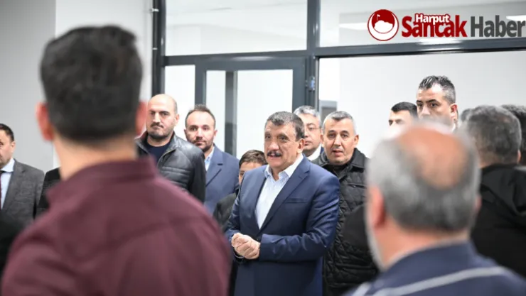 Başkan Gürkan Mezarlık İşleri Yeni Hizmet Binasında Personellerle Bir Araya Geldi