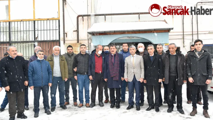 Başkan Gürkan, Minibüs ve Umum Servis Araçları Odası Başkanı İnce'yi ziyaret etti