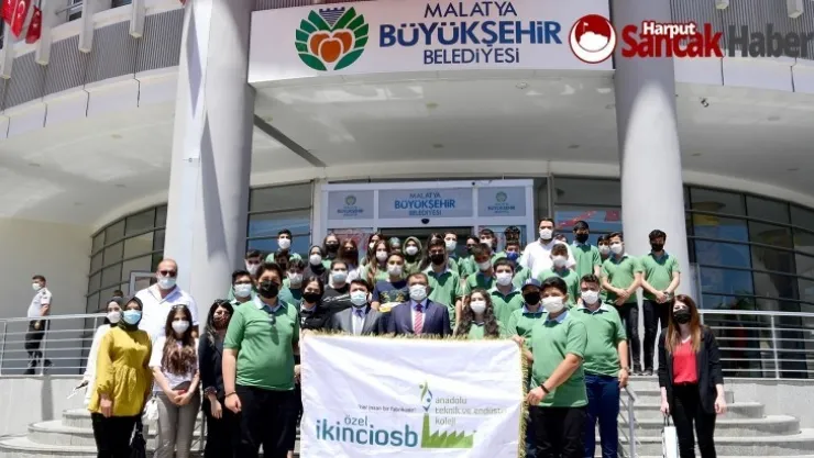 Başkan Gürkan, Öğrencileri Belediye Meclis Salonunda Ağırladı