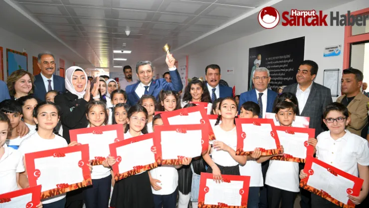 Başkan Gürkan Öğrencilerin Karne Sevincine Ortak Oldu