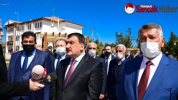 Başkan GÜRKAN, Yazıhan Merkez Parkta İncelemelerde Bulundu.