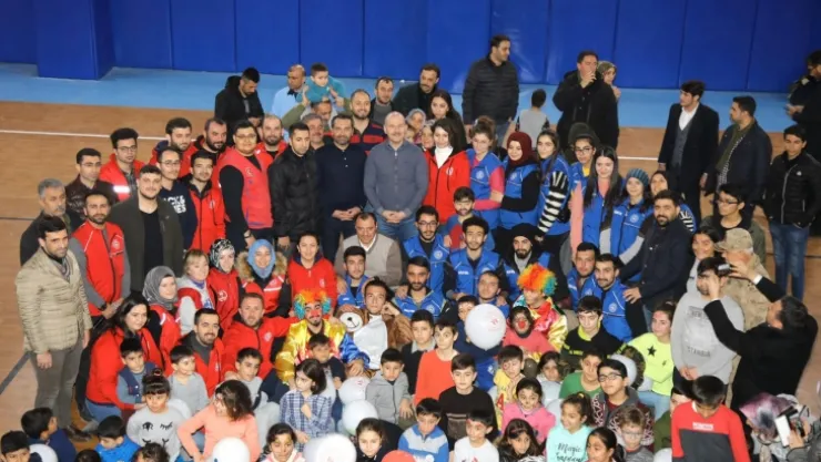 Başkan Şerifoğulları Depremzede Çocuklarla Buluştu