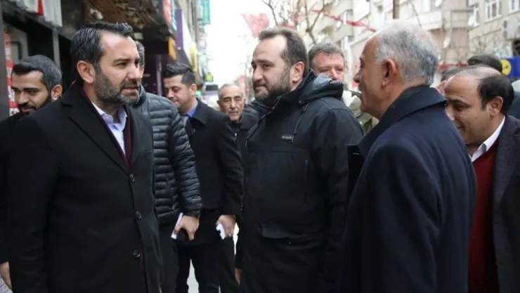 Başkan Şerifoğulları, Gazi Caddesi Esnafını Ziyaret Etti