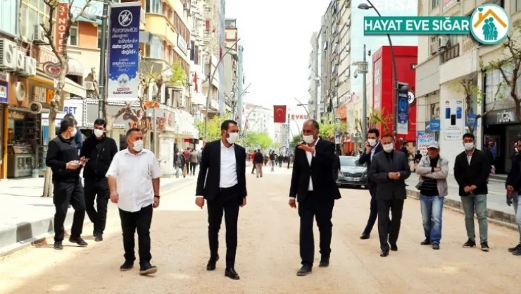Başkan Şerifoğulları, Gazi Ve Vali Fahribey Caddeleri'nde İncelemelerde Bulundu
