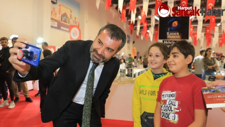 BAŞKAN ŞERİFOĞULLARI, KİTAP DOSTLARIYLA BULUŞTU