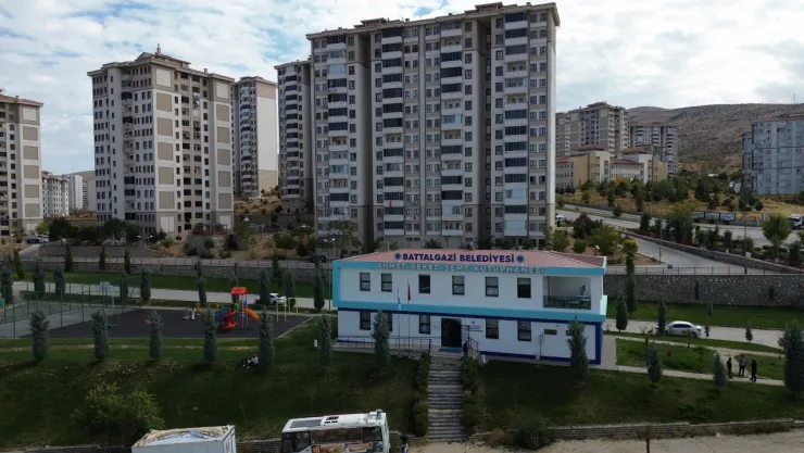 Battalgazi Belediyesi'nin Ücretsiz LGS ve YKS Kurslarına Yoğun İlgi