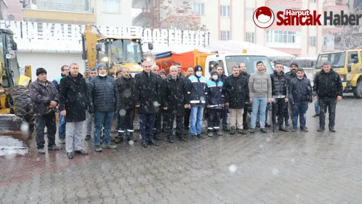 Battalgazi'de Karla Mücadele Ekipleri İş Başında