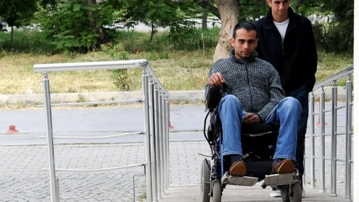Bin 950 engelli memur alınacak