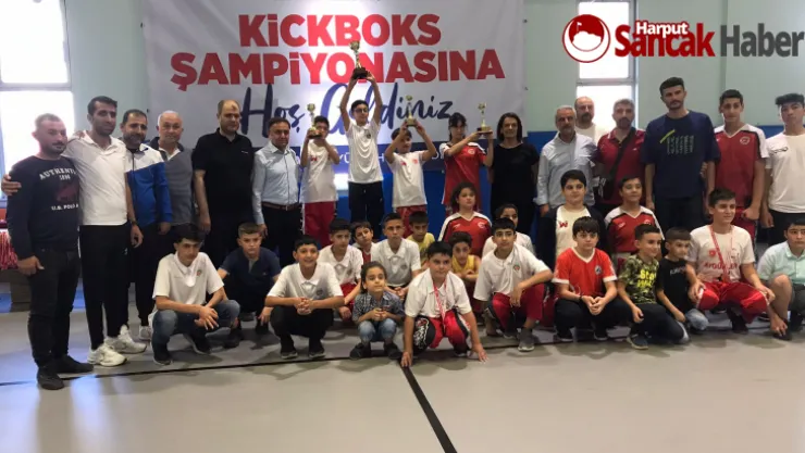 Büyükşehir Belediye Başkanlığı KİCK BOKS Şampiyonası Sona Erdi