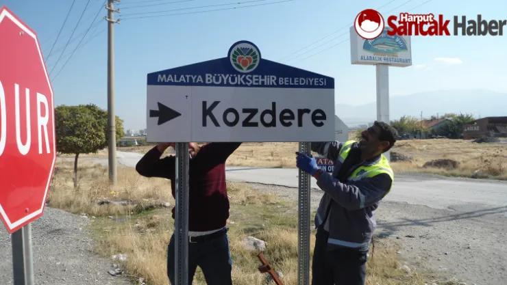Büyükşehir Belediyesi Levhalama Çalışmaları devam ediyor