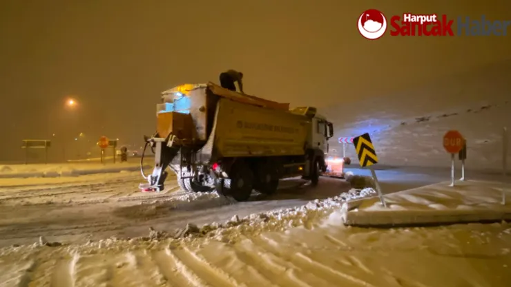Büyükşehir Belediyesinden Kar Mesaisi