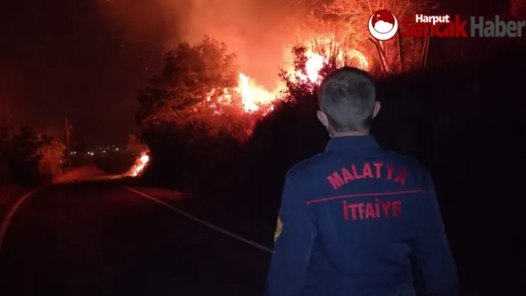 Büyükşehir İtfaiyesi Hatay'daki Yangın Söndürme Çalışmalarına Katıldı