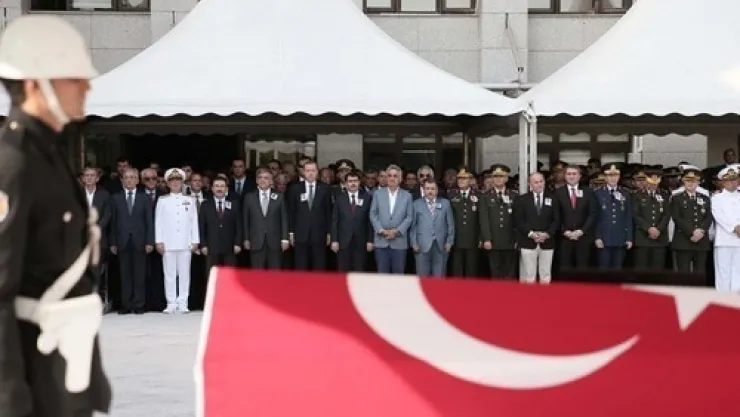 Cumhurbaşkanı Erdoğan, Şehit Polis Çeken'in Cenaze Törenine Katıldı