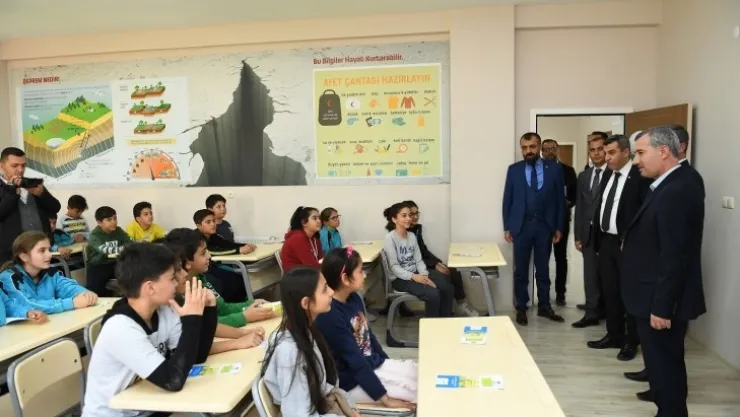 Deprem Gerçeği İle Yaşamalı Ve Ona Göre Tedbirler Almalıyız