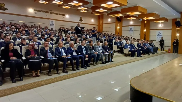 'Deprem Nedenli Göçün Kamu Kurumlarına Etkisi Çalıştayı' Yoğun Katılımla Gerçekleşti