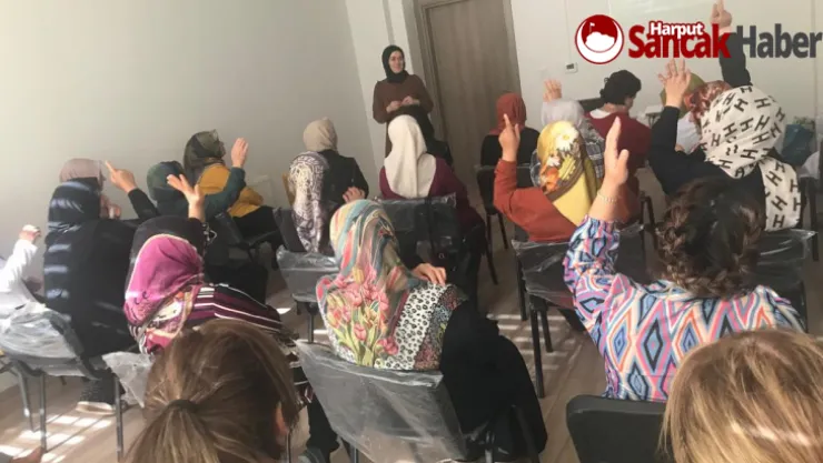 EBEGEM KURSİYERLERİNE AİLE İÇİ İLETİŞİM KONULU SEMİNER DÜZENLENDİ