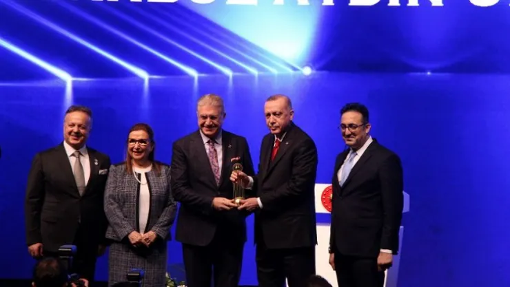 Eğitimde ihracatın lideri İAÜ oldu