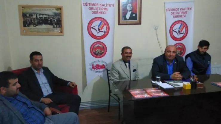 Ejder Açıkkapı'nın EKG'yi ziyareti.