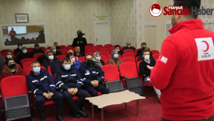 Elazığ Belediyesi Çalışanlarına İlk Yardım Eğitimi Verildi