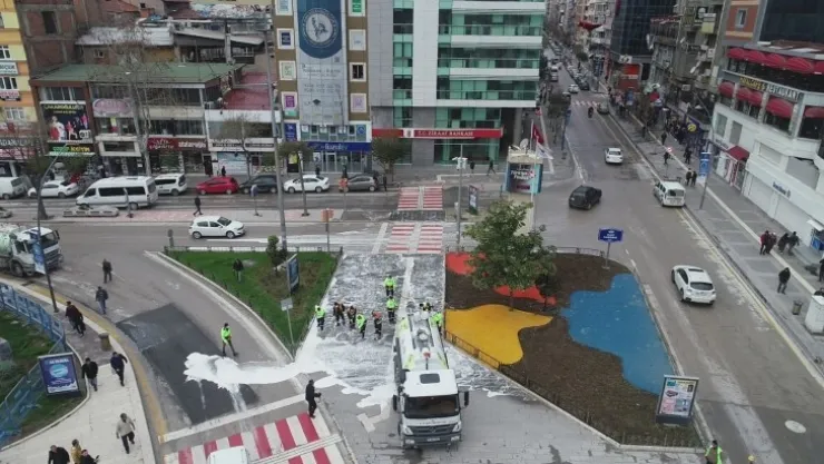 Elazığ Belediyesi Hijyen Ve Dezenfekte Çalışmalarını Sürdürüyor
