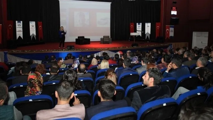  Elazığ Belediyesi Hizmet İçi Eğitim Seminerlerini Sürdürüyor