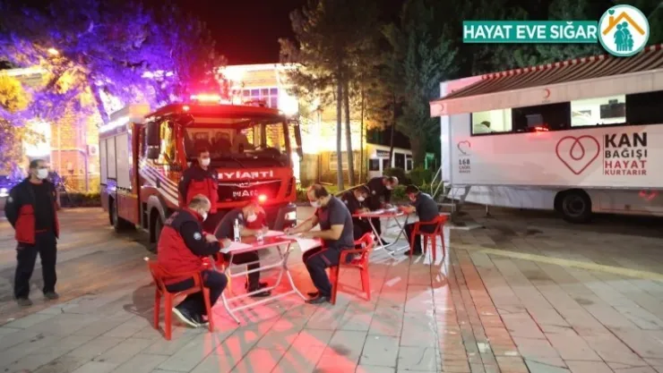 Elazığ Belediyesi İtfaiye Personelinden Kan Bağışı