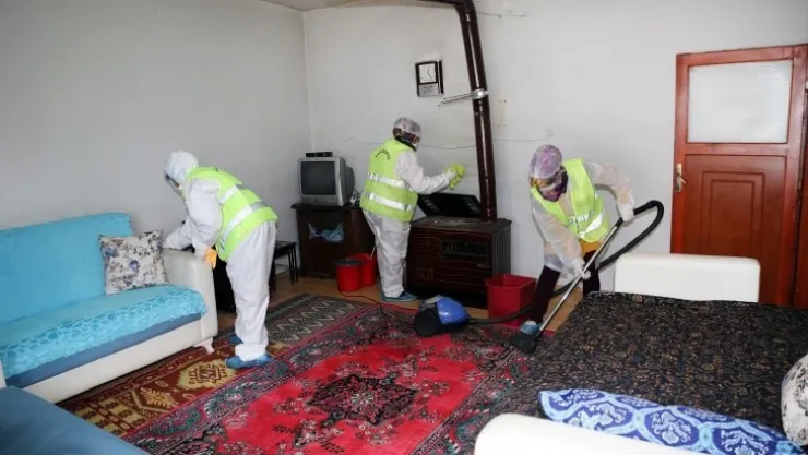 Elazığ Belediyesi Yaşlı Ve Kimsesiz Vatandaşlara Desteğini Sürdürüyor