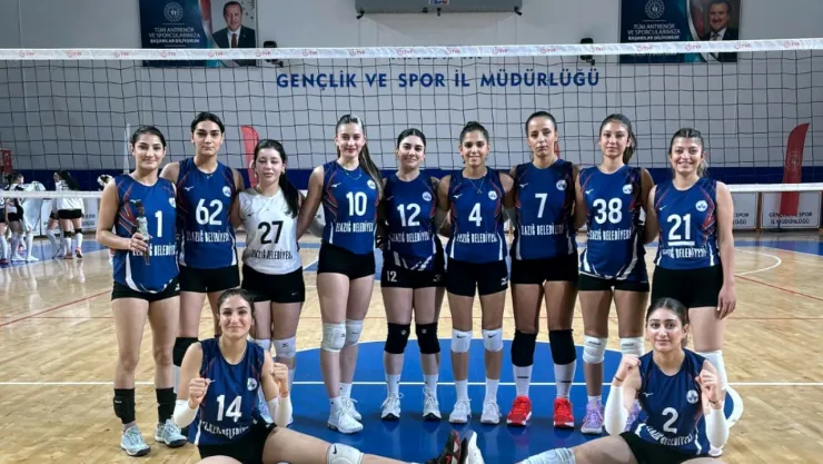 ELAZIĞ BELEDİYESPOR KADIN VOLEYBOL TAKIMI'NIN BİLEĞİ BÜKÜLMÜYOR!