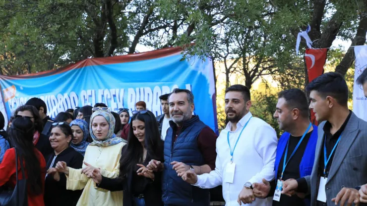 ELAZIĞ'DA GENÇLİK FESTİVALİ COŞKUSU