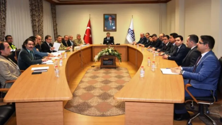 Öncelik Hayatın, Öncelik Yayanın