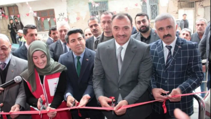 Kızılay Giyim Mağazası Törenle Hizmete Açıldı