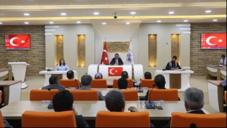 ELAZIĞ BELEDİYE MECLİSİ MEHMETÇİĞE DESTEK İÇİN OLAĞANÜSTÜ TOPLANDI