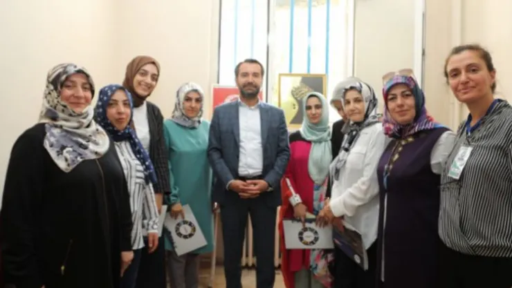 Başkan Şerifoğulları'ndan Kursiyerlere Sertifika