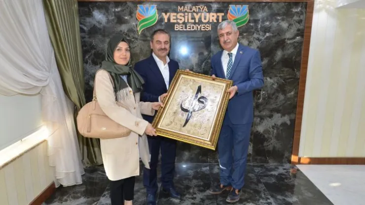 TRT, Güçlü ve Etkili Yayınlarıyla Türkiye'nin Gelişimine Işık Tutuyor