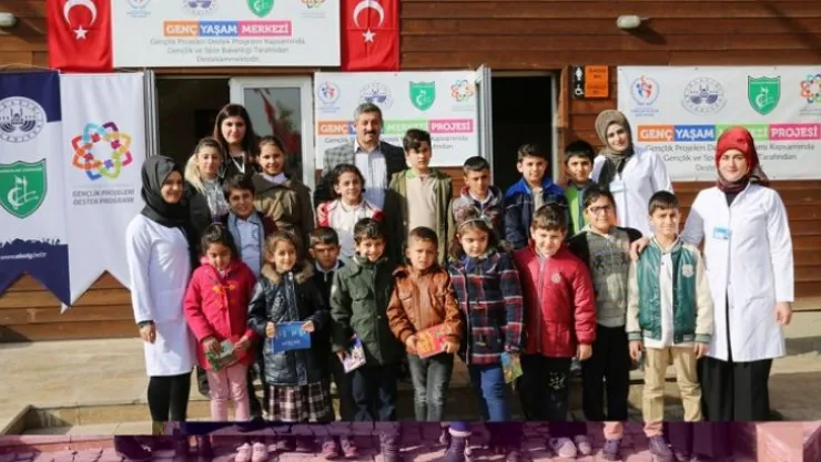 Genç Yaşam Merkezi Ziyaretçilerini Ağırladı