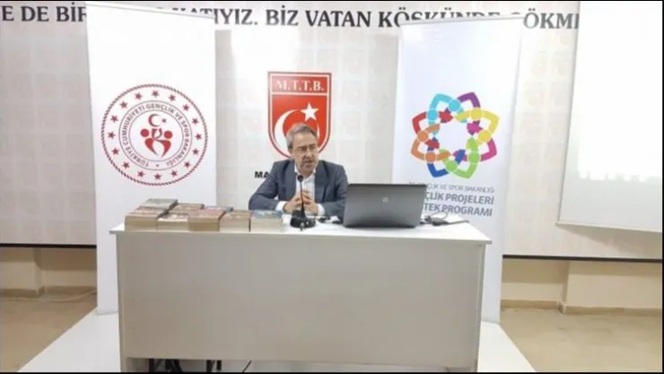 Okur-yazar buluşmalarının konuğu Mustafa Armağan oldu
