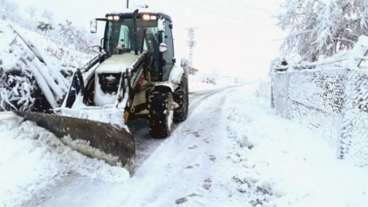 Karla Mücadelede 24 Saat Aralıksız Çalışıyor