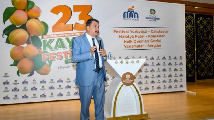 Milli Ürünümüz Kayısıya Hep Birlikte Sahip Çıkmalıyız