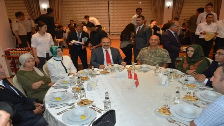 Vali Kaban, Gazilerimiz Aramızda Yaşamın En Güzel Tarzını Sürüyorlar