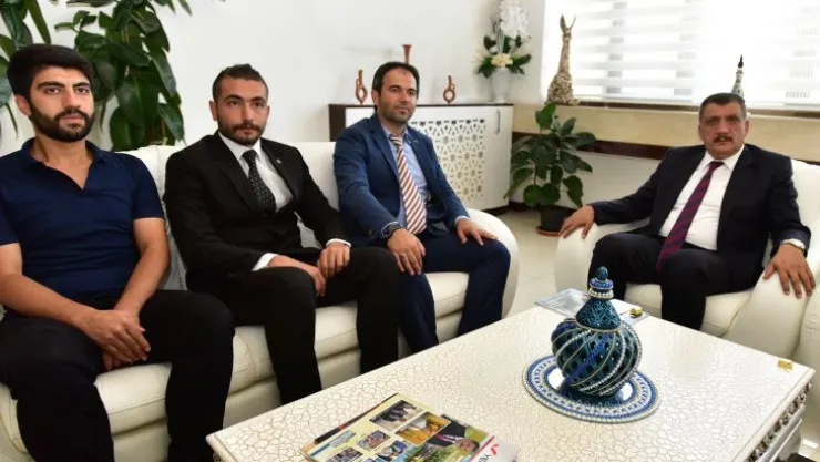 Alperen Ocakları Yönetimi, Başkan Gürkan'ı Ziyaret Etti