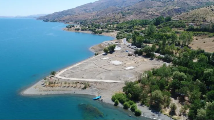 BAŞKAN YANILMAZ VERDİĞİ SÖZÜ YERİNE GETİRDİ İLÇE PARKLARI YAPILIYOR