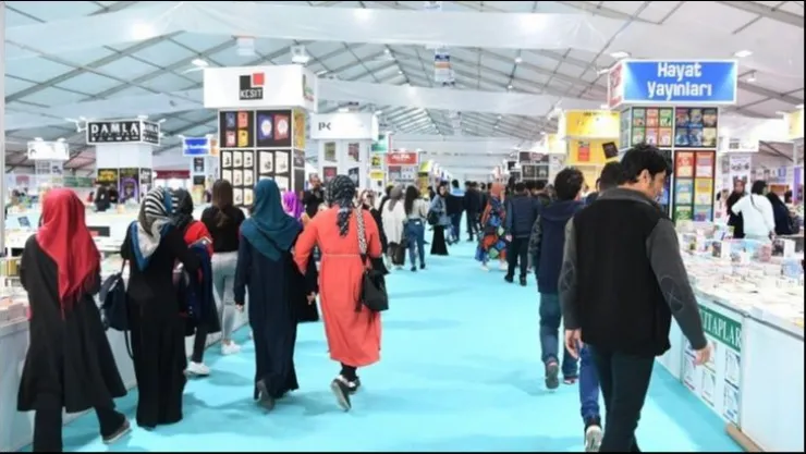 8. Malatya Anadolu Kitap ve Kültür Fuarı kapılarını açtı.
