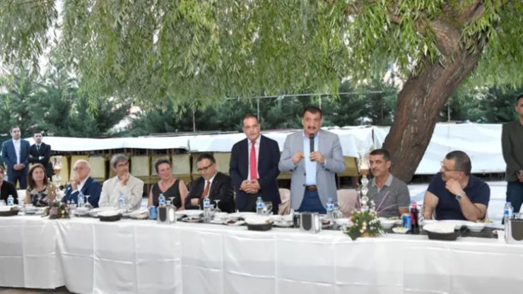 25 Ülkeden 100 Bilim İnsanı İle Yemekte Buluştu