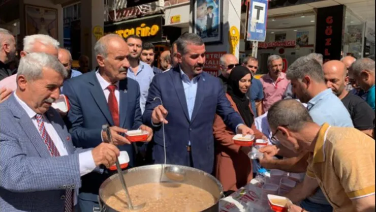 MHP'DEN AŞURE ETKİNLİĞİ