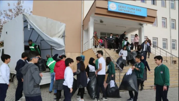 MİNİK KALPLER GÖNÜLLERİ FETHEDİYOR