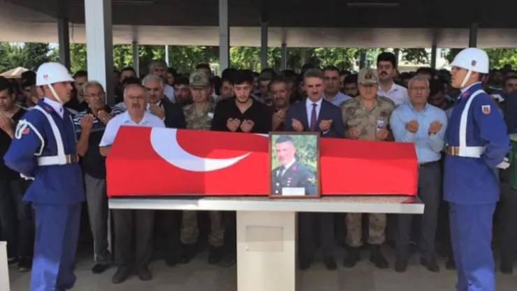 Vali Baruş Astsubay Çavuş Taşpınar'ın Cenaze Törenine Katıldı