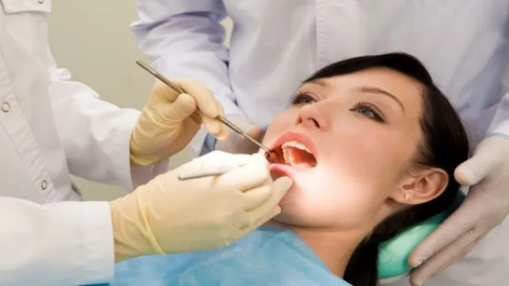 Kanser hastalarına akıllı implant tedavisi
