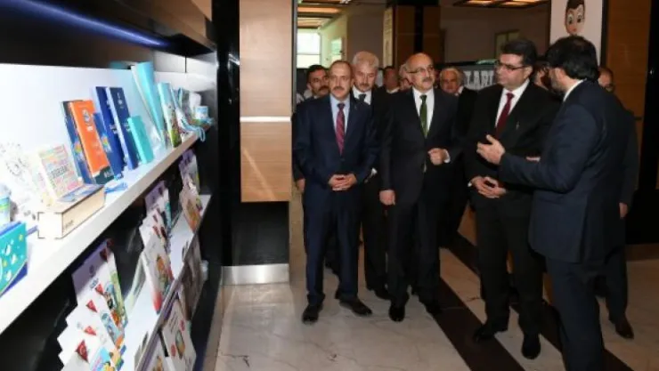 Erdem, 'Değerlerimizle Varız' temalı sergiye katıldı